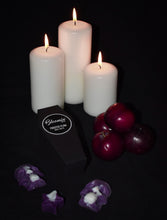 Load image into Gallery viewer, 'Frosted Plum' Skull Melts